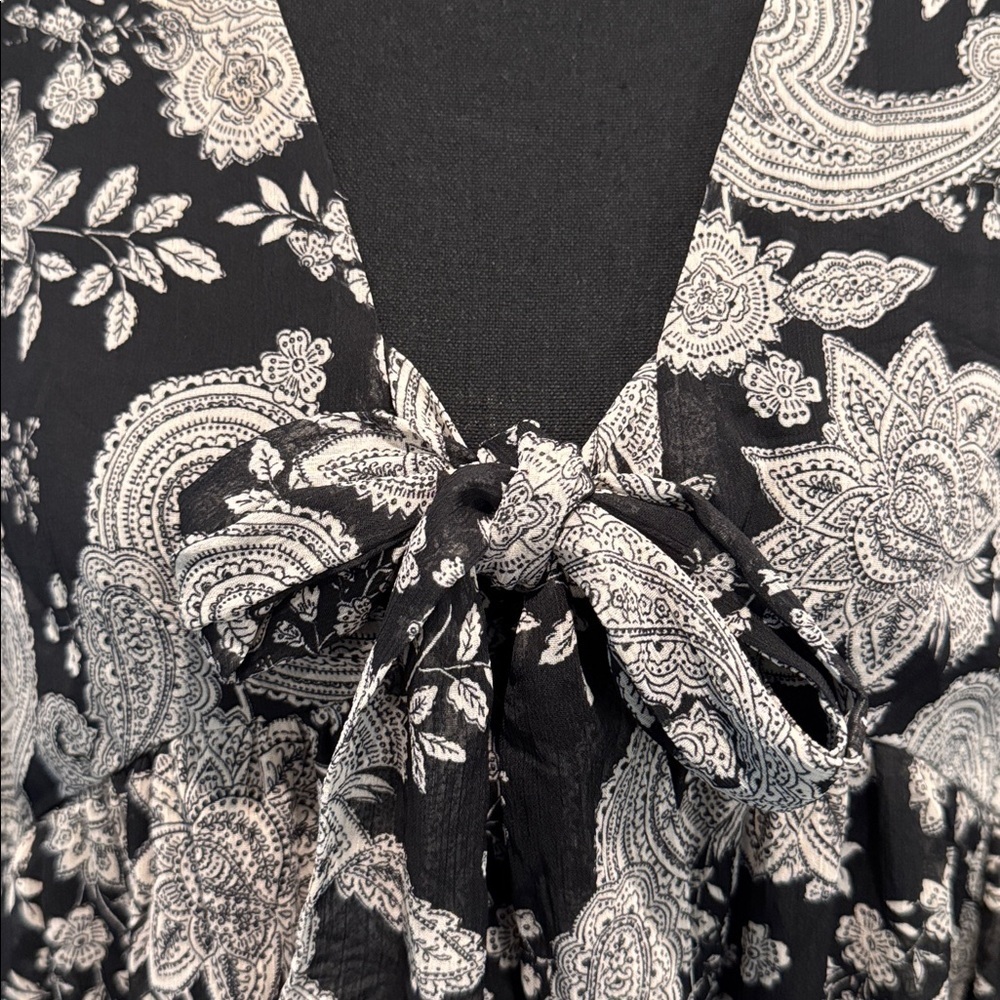 Primark Black and Gray Paisley Print Tie Front Dress Size 10 - Picture 2 of 9